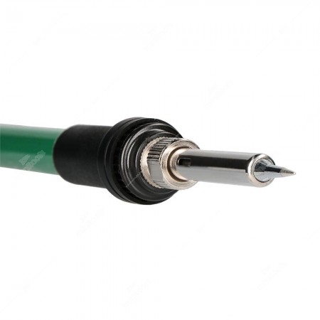 Dettaglio punta fine dello stilo saldante 939D per saldature di precisione su componenti SMD