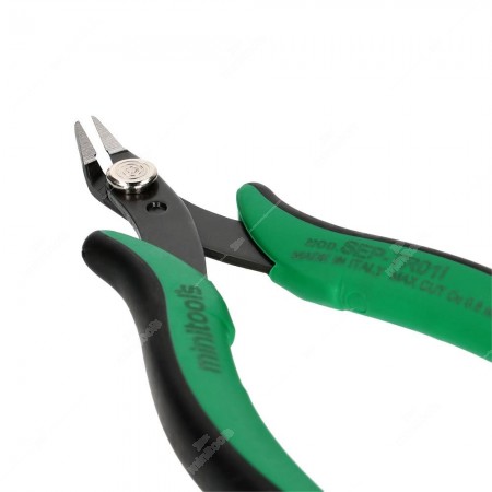 Tronchesino taglio obliquo e verticale. Dettaglio testa dall'alto.