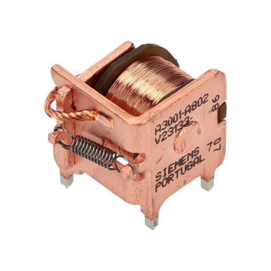 Relè V23133-A3001 A802